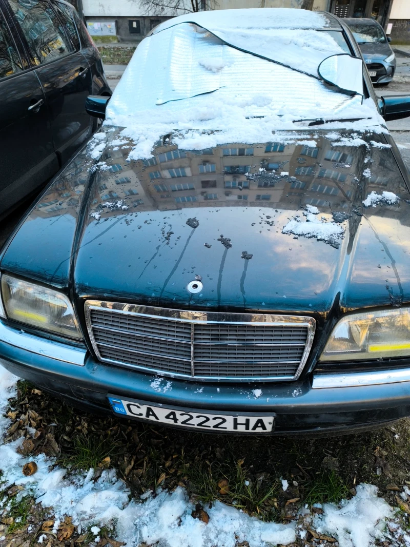 Mercedes-Benz 220, снимка 4 - Автомобили и джипове - 52950738