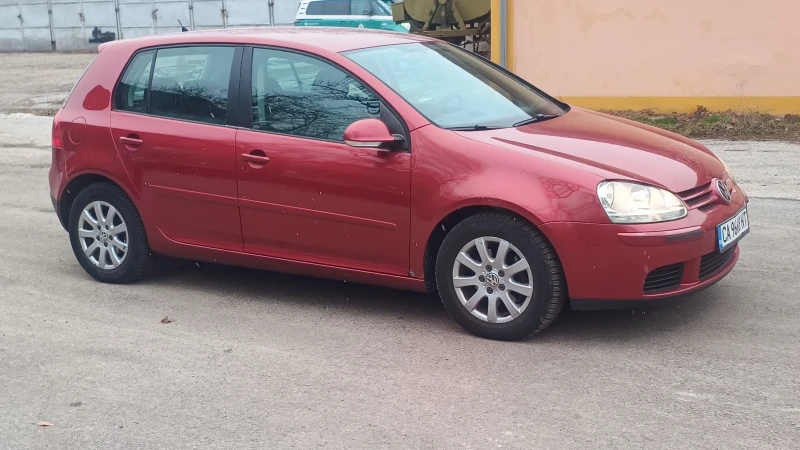 VW Golf 1.9 TDI, снимка 6 - Автомобили и джипове - 53250192