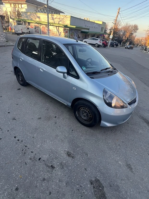 Honda Jazz 1.4I, снимка 6 - Автомобили и джипове - 52793949