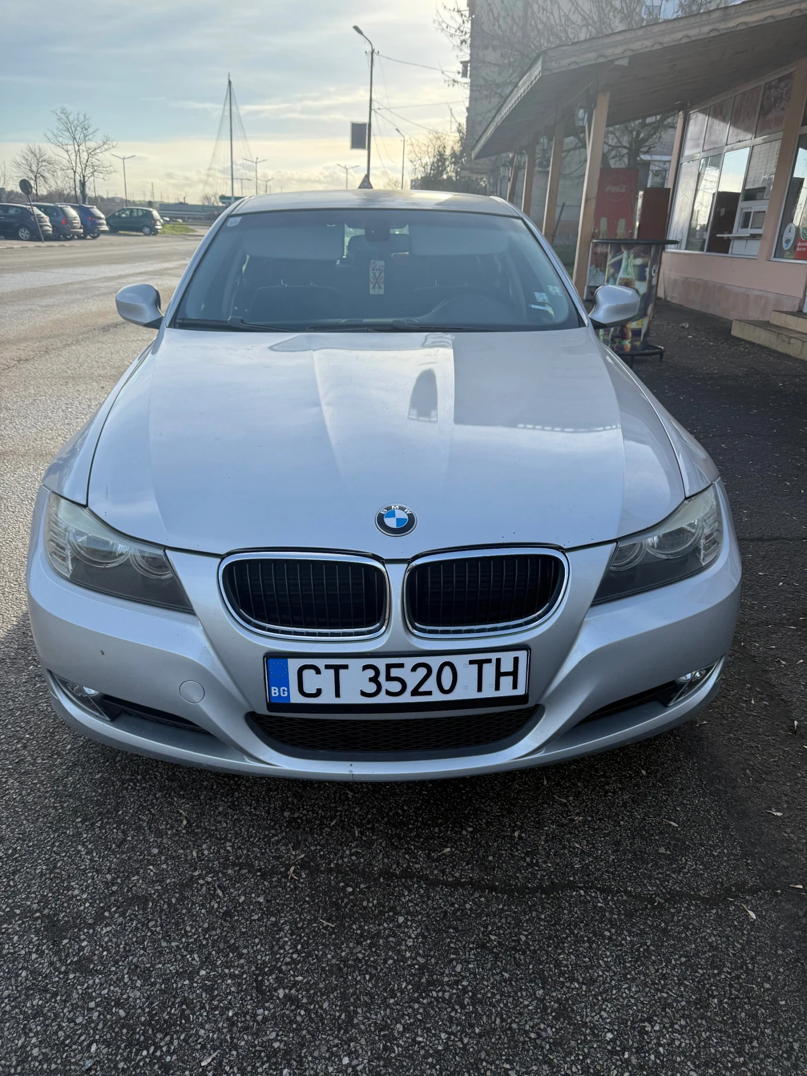 BMW 320 Бензин, снимка 1