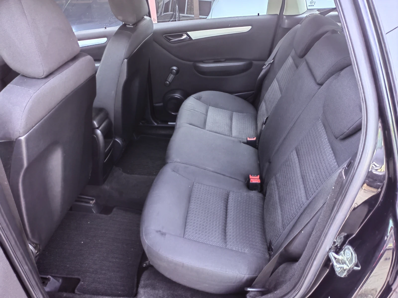 Mercedes-Benz B 180 2.0 CDI - изображение 10