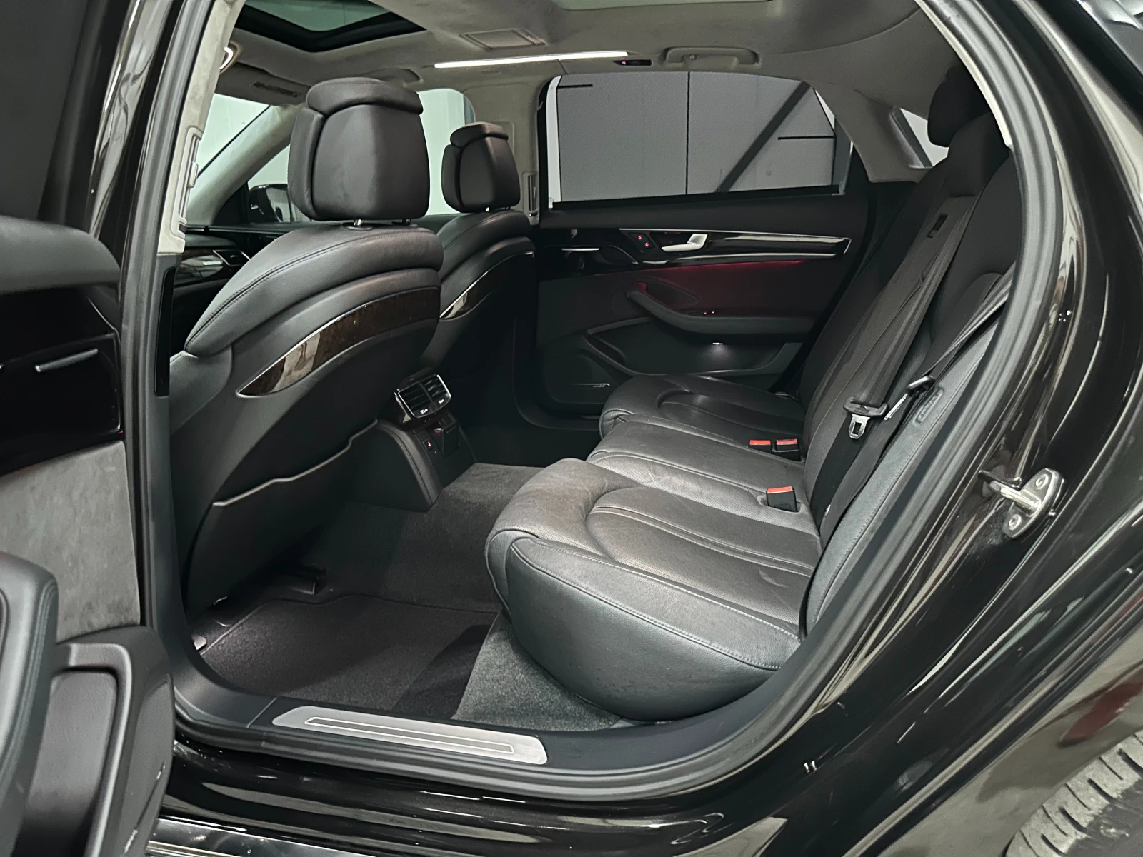 Audi A8 4.2FSI* LONG* * DISTR* NIGHT* AMB* * BOS | Mobile.bg   13