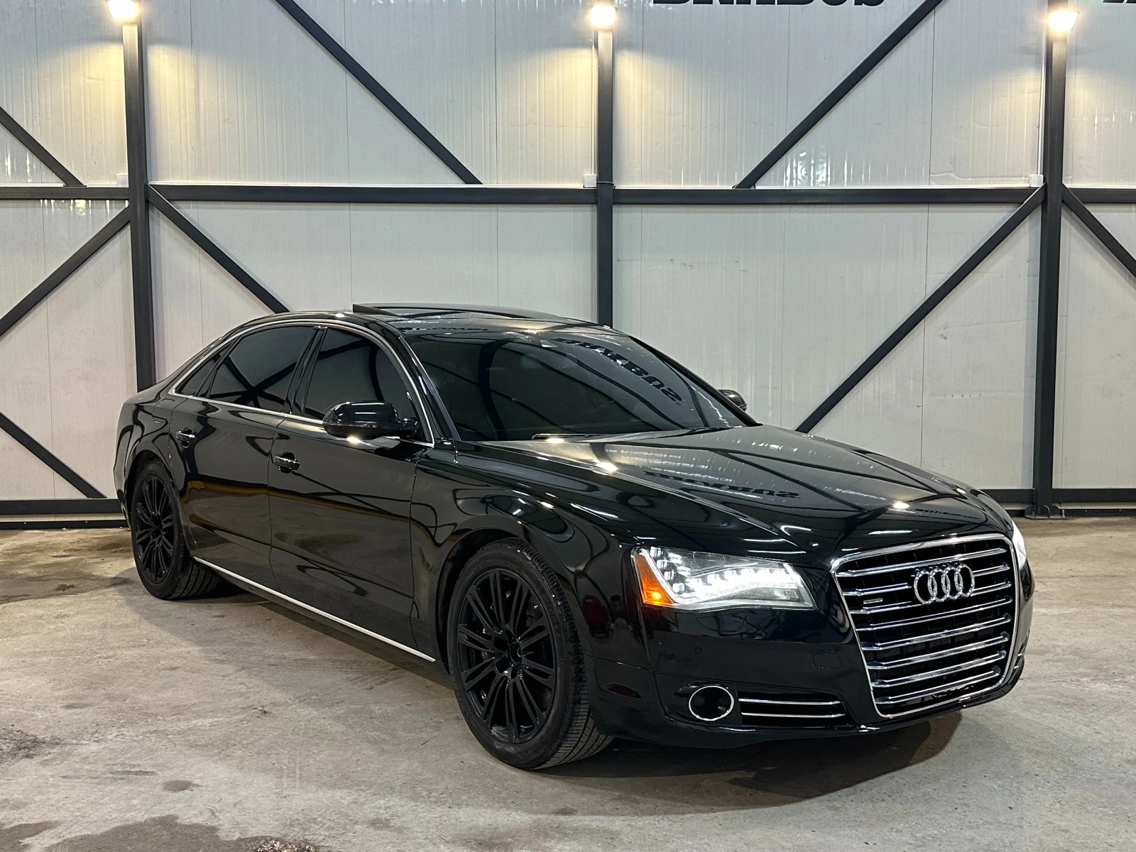 Audi A8 4.2FSI* LONG* МАСАЖ* DISTR* NIGHT* AMB* ОБДУХ* BOS - изображение 2