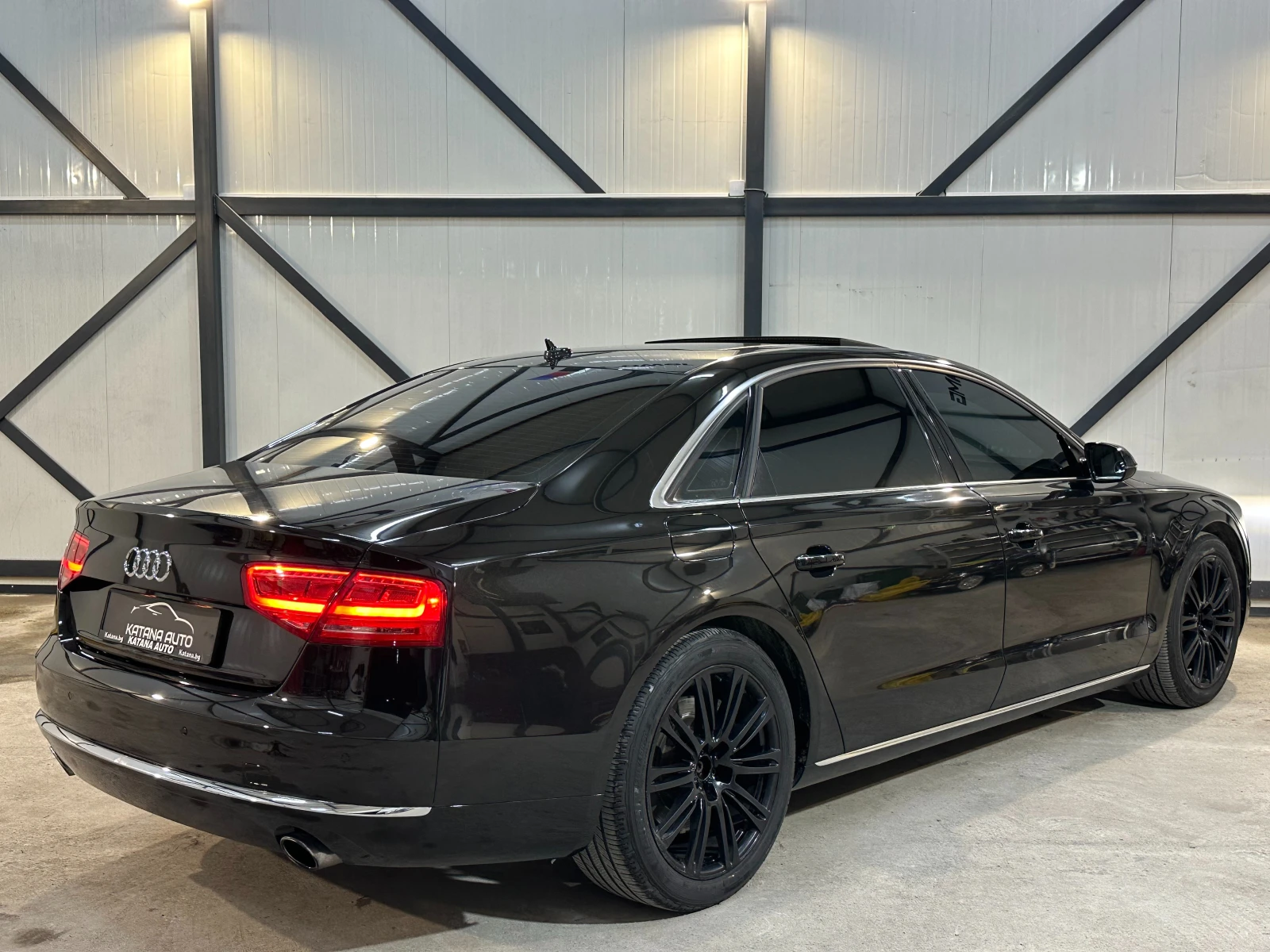 Audi A8 4.2FSI* LONG* МАСАЖ* DISTR* NIGHT* AMB* ОБДУХ* BOS - изображение 3