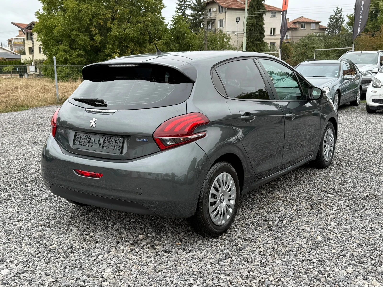Peugeot 208 1.6HDI 100кс, EU6 Нови зимни гуми/Сменен ангренаж - изображение 7