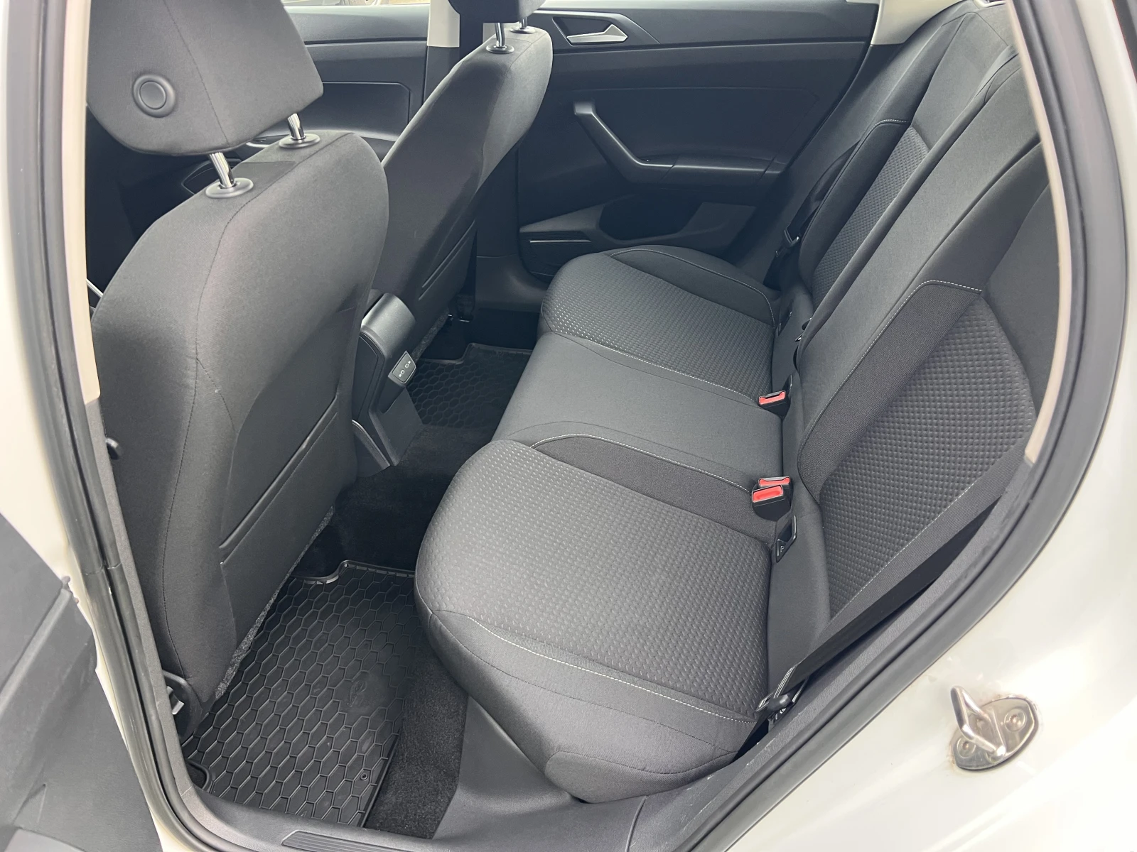 VW Polo TRENDLINE/1.6TDI/95k.c./5МТ - изображение 10