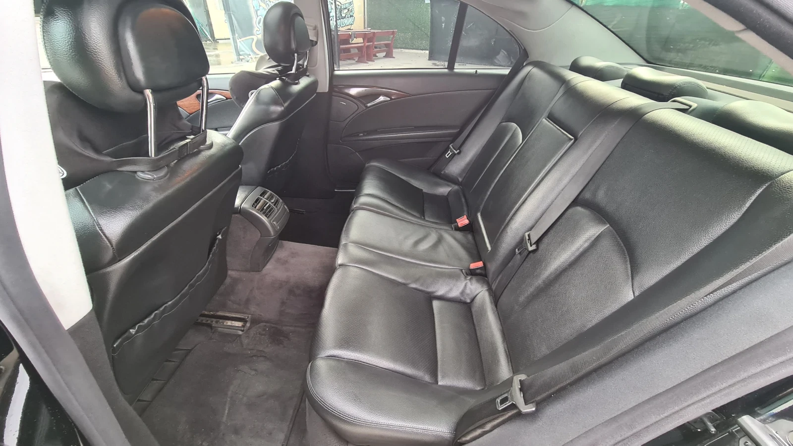 Mercedes-Benz E 200 Kompressor * ГАЗ * Автомат * Камера * NAVI * Автоп | Mobile.bg — изображение 8