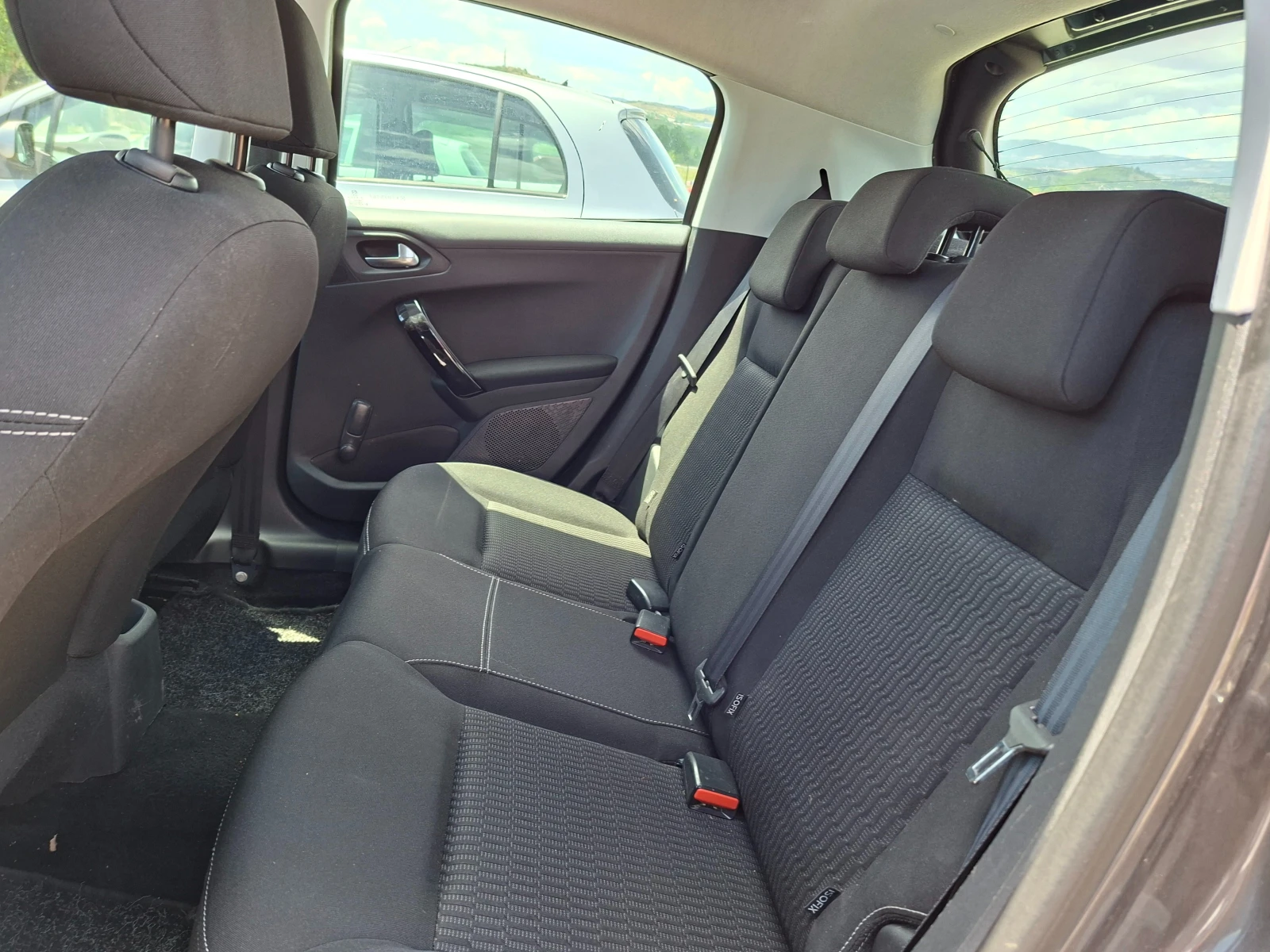 Peugeot 208 1.2i* EURO6D* 109000km.* 36м. х 207EUR.* , снимка 10 - Автомобили и джипове - 52212203