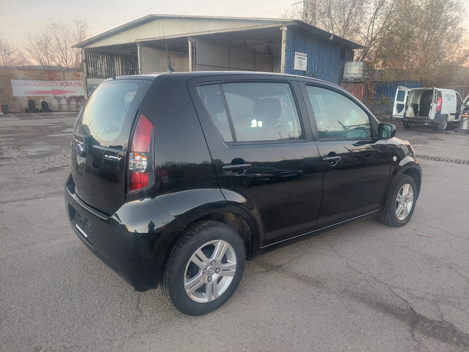 Subaru Justy | Mobile.bg   3