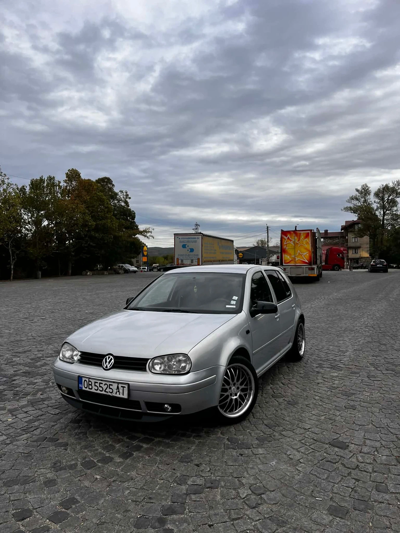 VW Golf