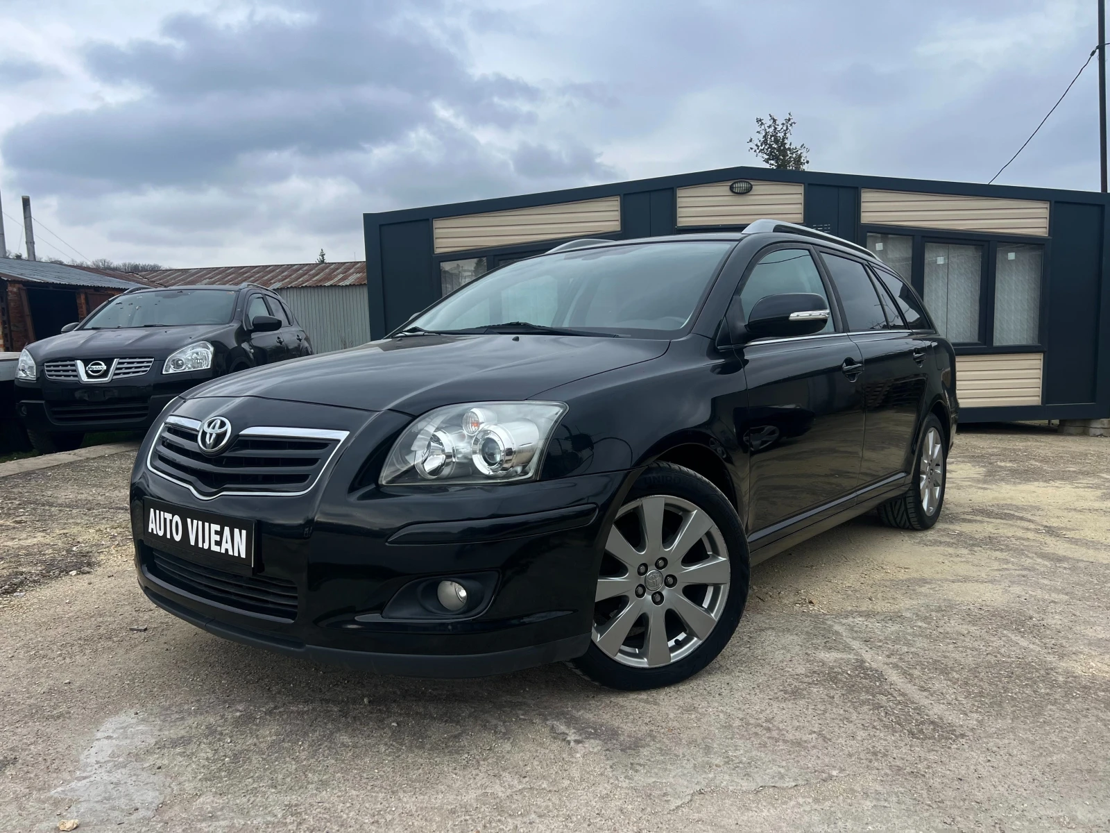 Toyota Avensis 2.0-ДИЗЕЛ-126кс | Auto.bg — изображение 1