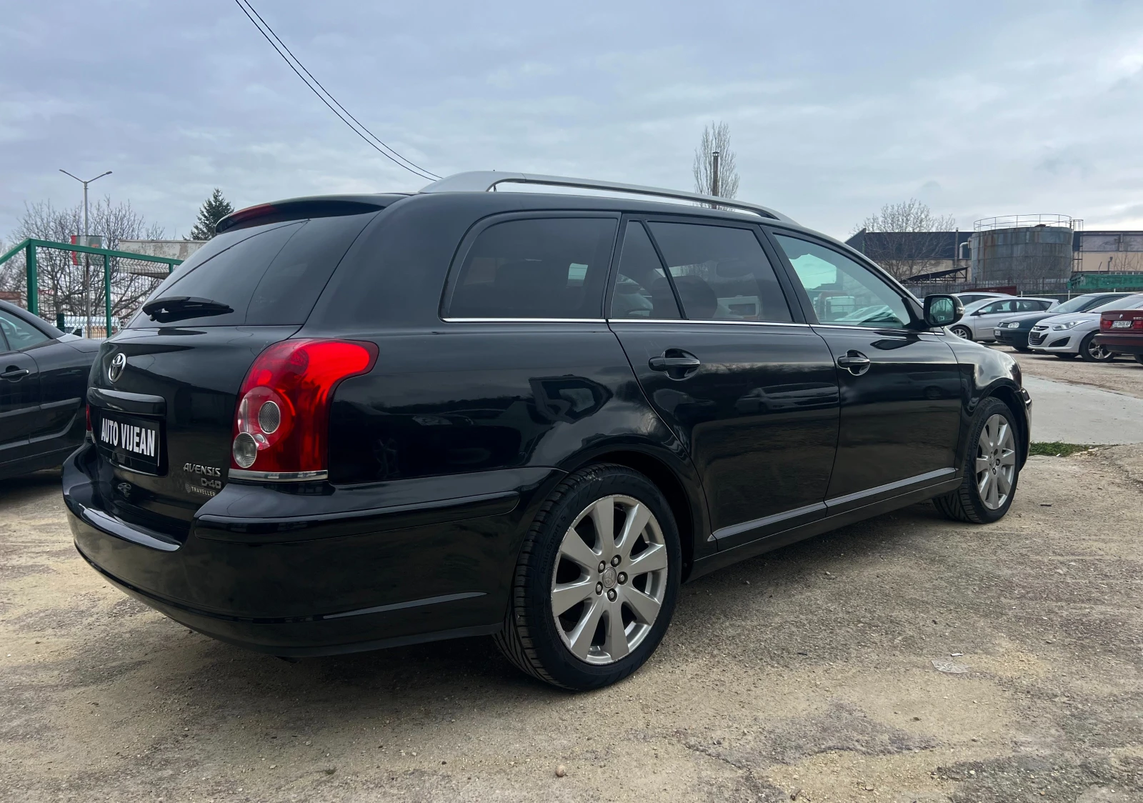 Toyota Avensis 2.0-ДИЗЕЛ-126кс, снимка 4 - Автомобили и джипове - 53947745