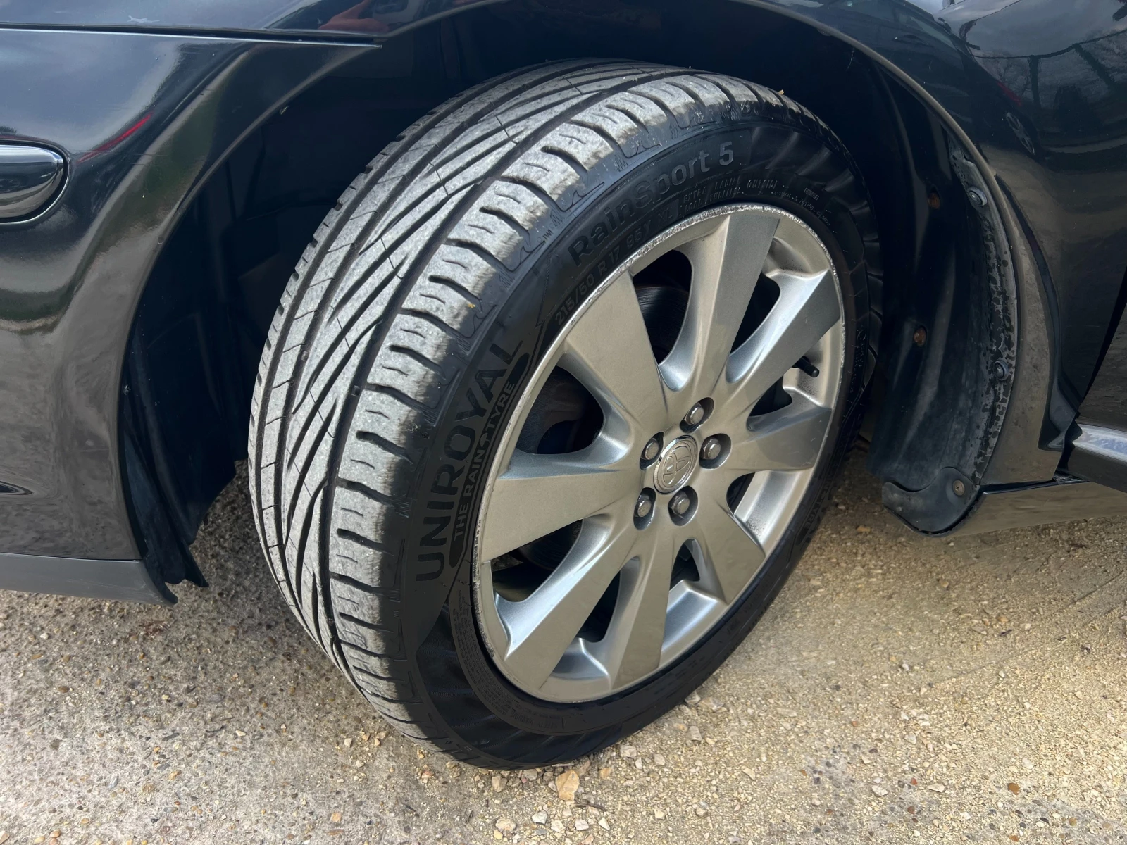 Toyota Avensis 2.0-ДИЗЕЛ-126кс, снимка 14 - Автомобили и джипове - 53947745