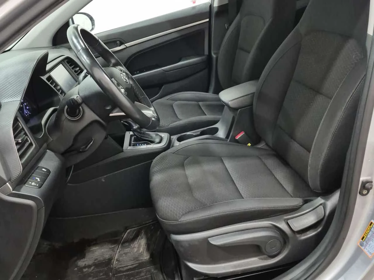 Hyundai Elantra * PREFERRED * CARFAX * ���� �� �� | Mobile.bg � ����������� 7