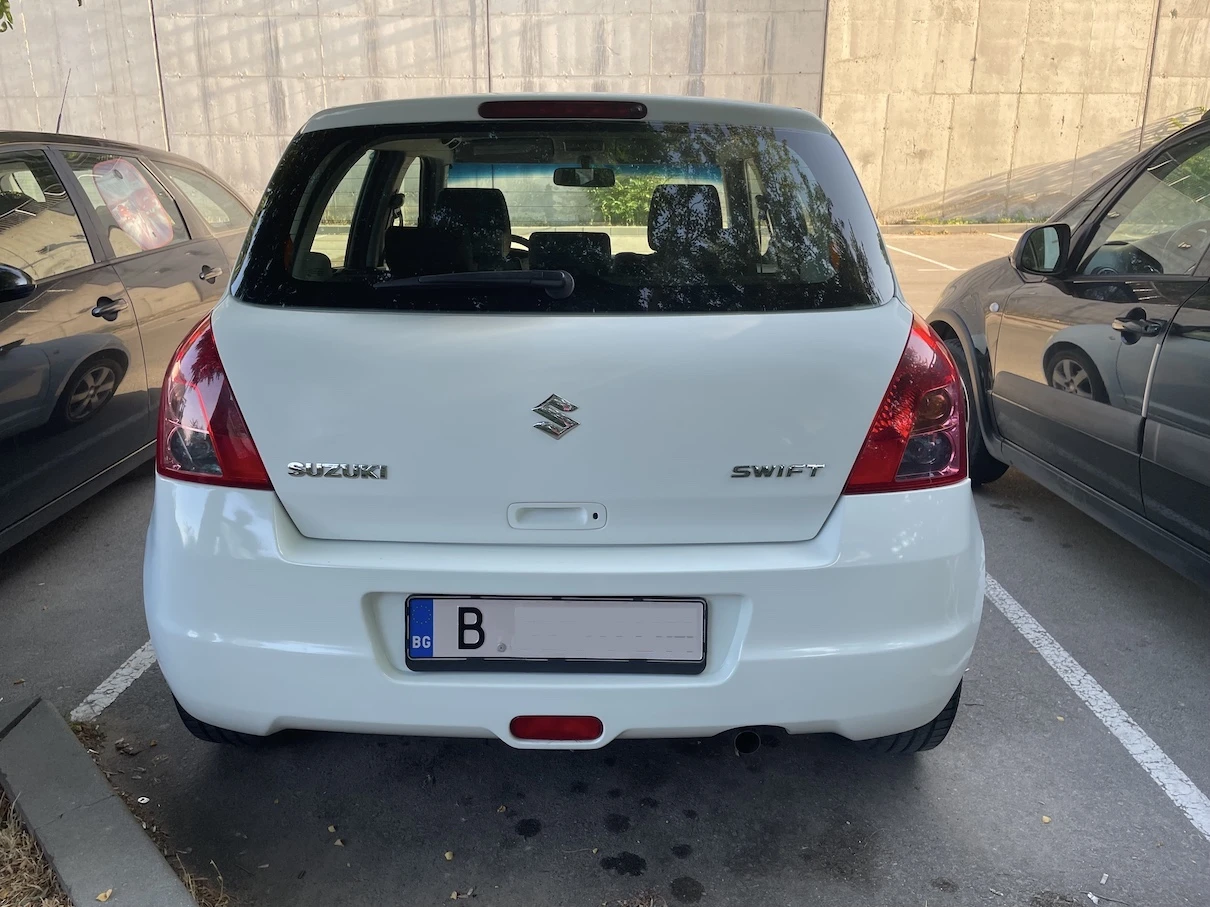 Suzuki Swift Автоматик, снимка 4 - Автомобили и джипове - 54320199