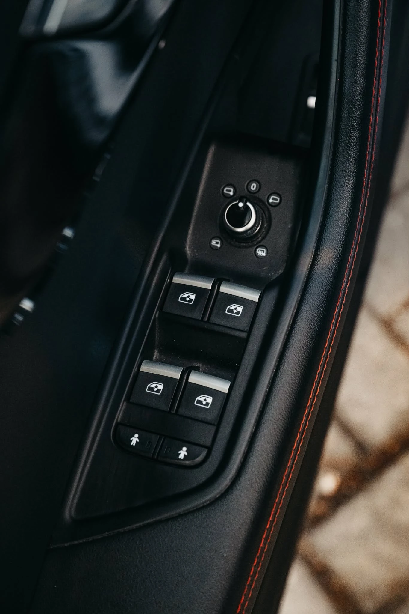 Audi A4 3.0 TDI 8ZF Matrix LED/HUD - Full S-Line, снимка 14 - Автомобили и джипове - 54631707