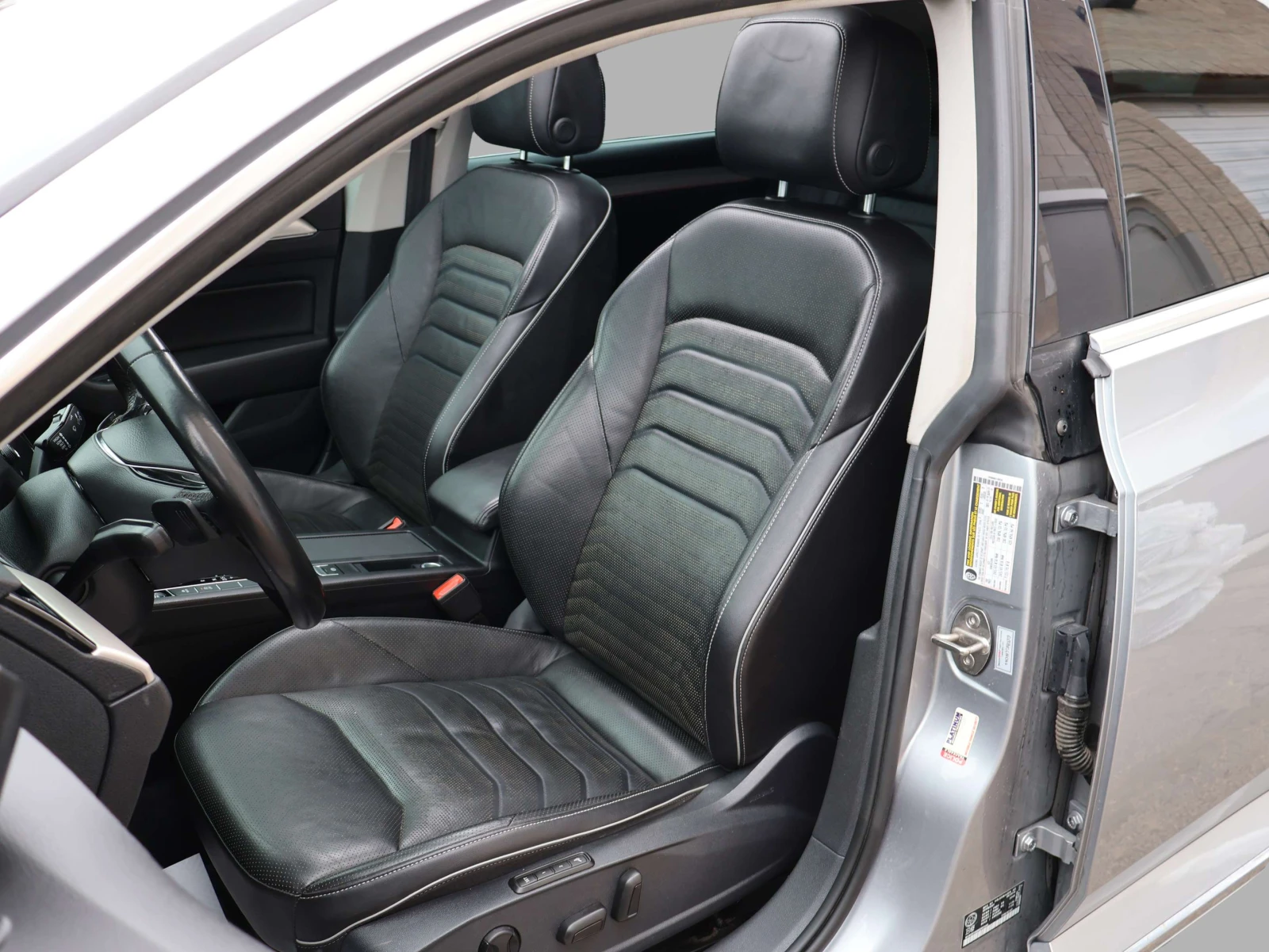 VW Arteon БЕЗ УДАРИ, ЦЕНА ДО БГ, снимка 10 - Автомобили и джипове - 54980368