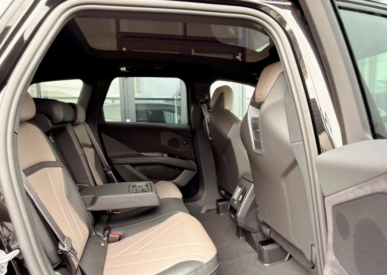 BMW iX3 50xDrive M SportPro/Harman/360/Гаранция, снимка 5 - Автомобили и джипове - 55048476