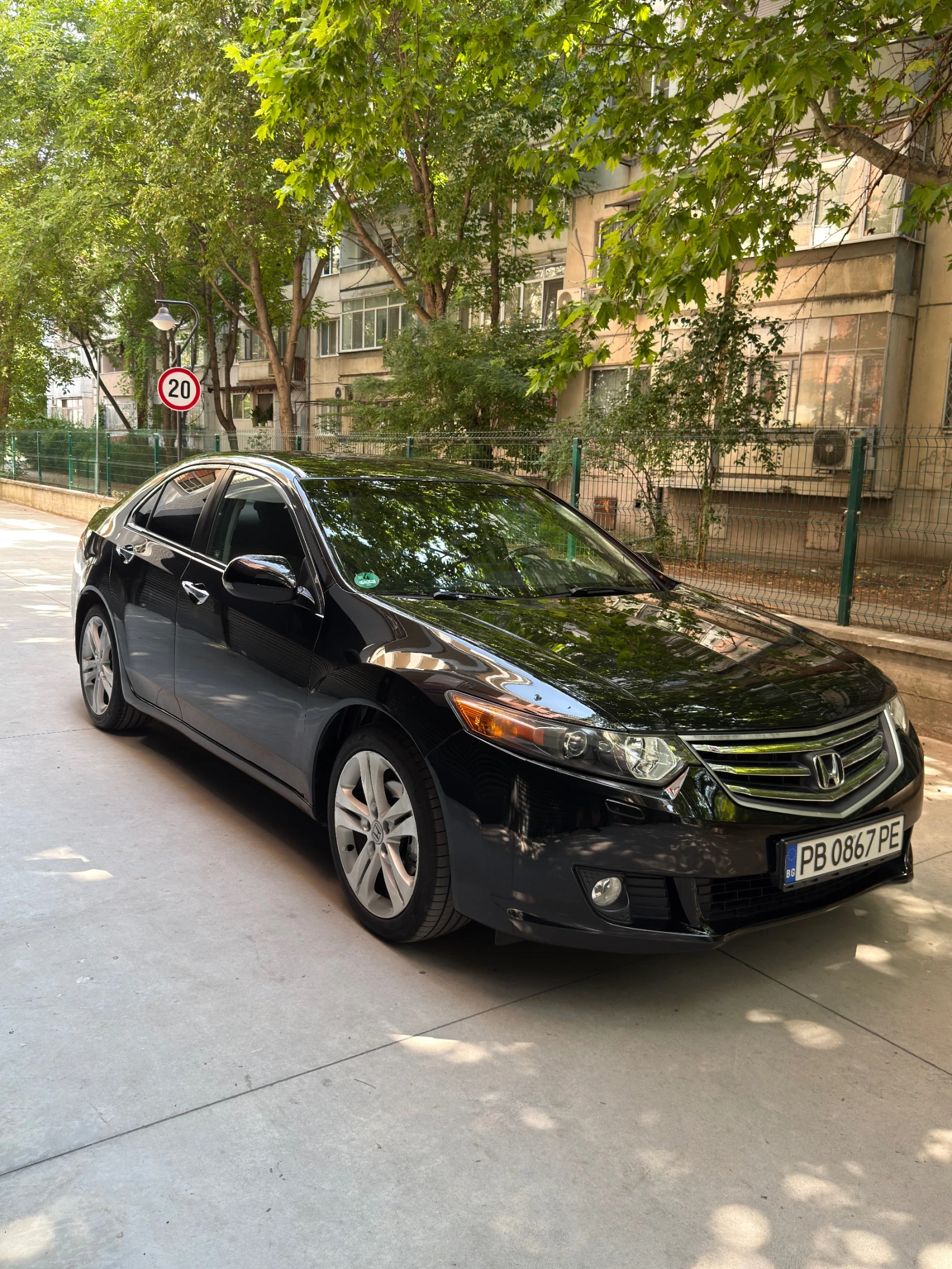 Honda Accord 2.0 i-VTEC , снимка 14 - Автомобили и джипове - 55333338