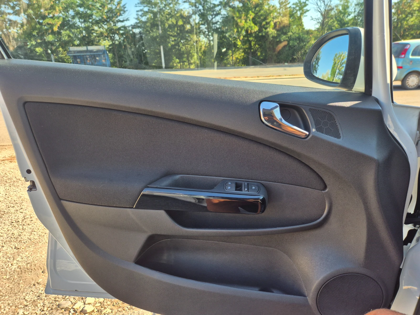 Opel Corsa 1.2i* ГАЗ, снимка 13 - Автомобили и джипове - 55767911