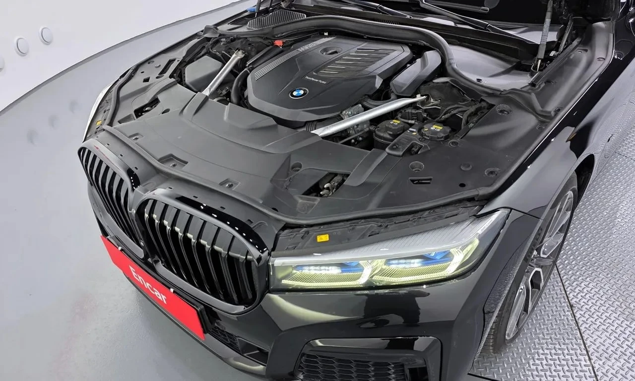 BMW 740 Li xDrive M Sport Package * АВТОКРЕДИТ * * , снимка 6 - Автомобили и джипове - 56073256