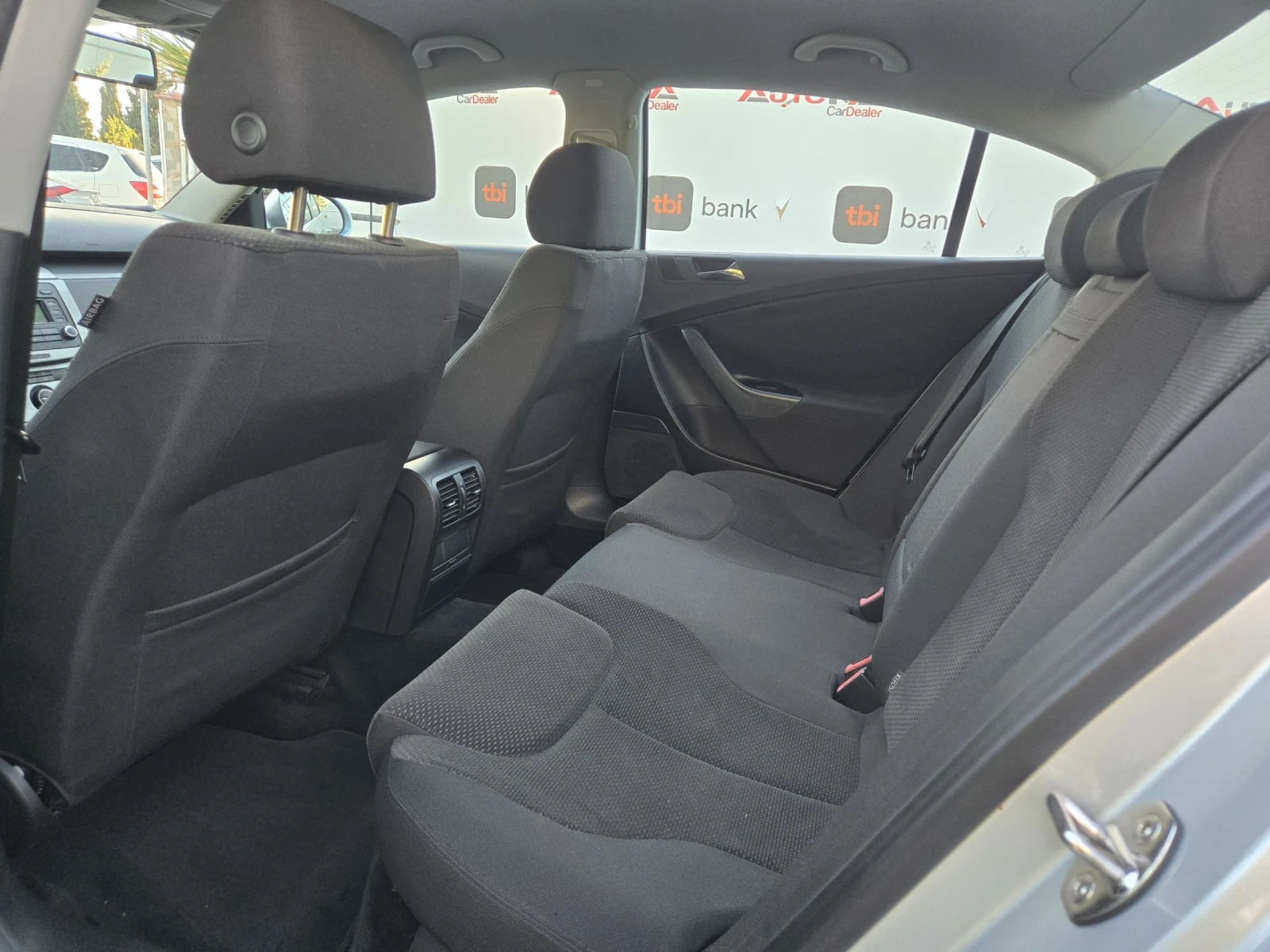 VW Passat 2.0i-150кс= 6СК= АВТОПИЛОТ= КЛИМАТРОНИК, снимка 9 - Автомобили и джипове - 56247493