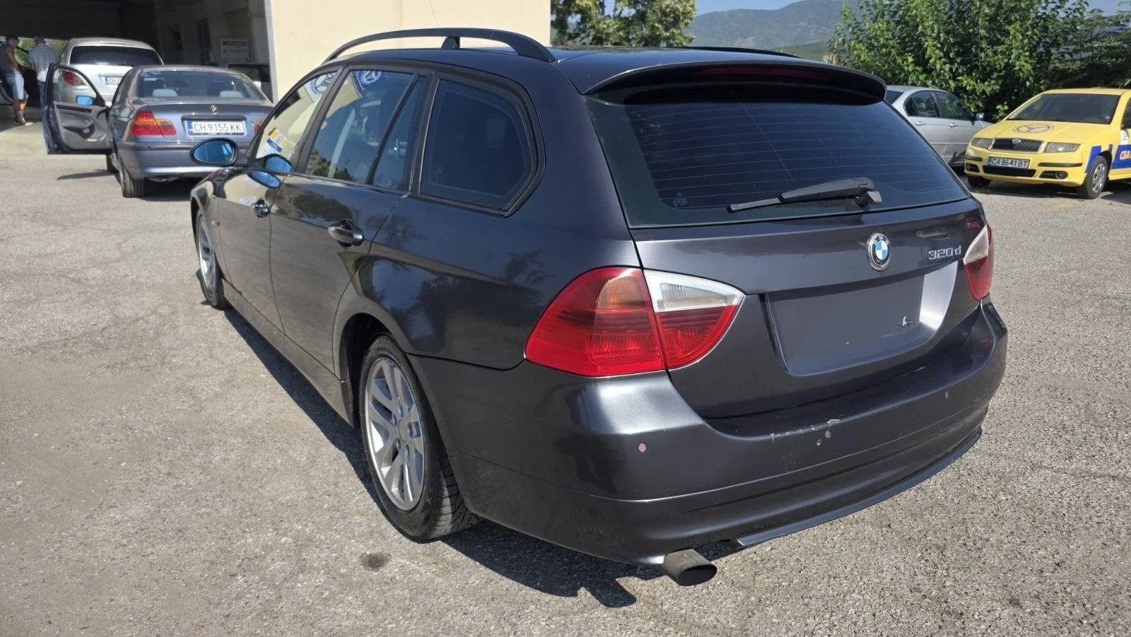BMW 320 E91, снимка 3 - Автомобили и джипове - 56299437