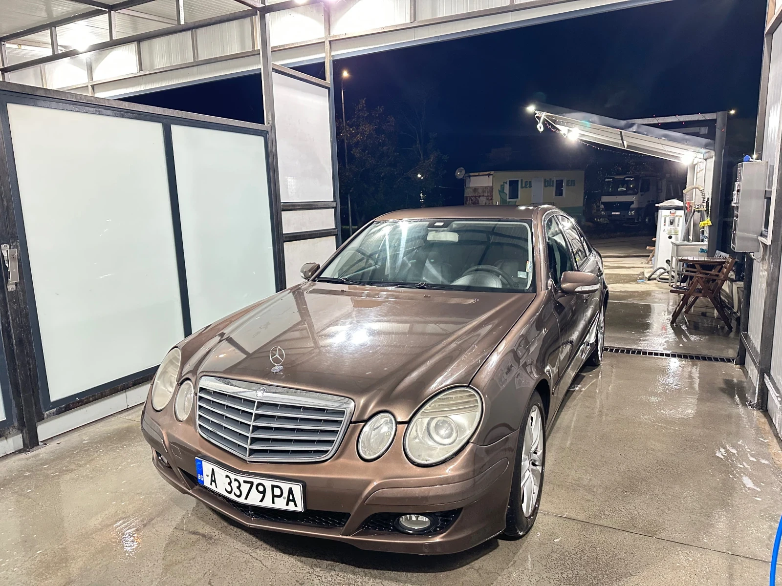 Mercedes-Benz E 200