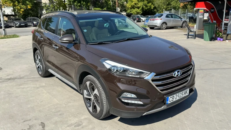 Hyundai Tucson Закупена от Хюндай България ! Първи собственик !, снимка 13 - Автомобили и джипове - 47214909