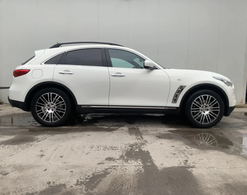 Infiniti Fx 30, снимка 3 - Автомобили и джипове - 47598610