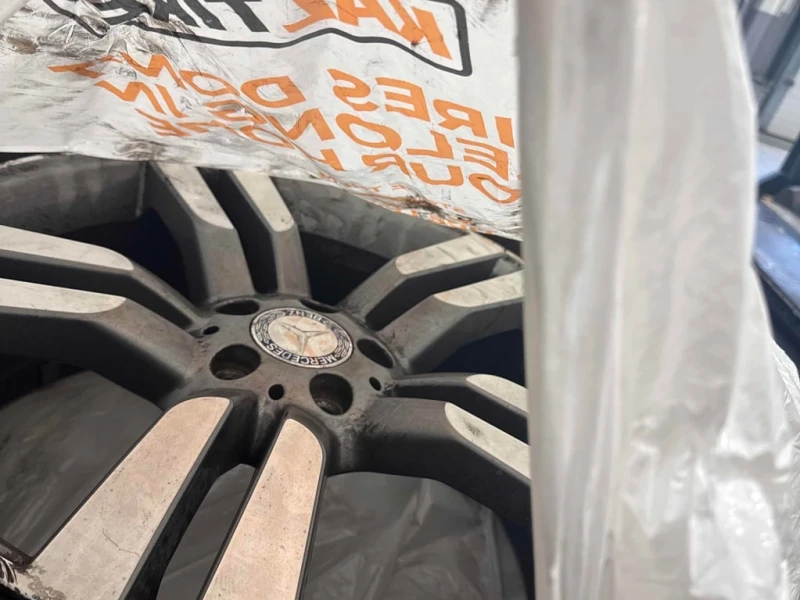 Mercedes-Benz GLK * 350 * CARFAX * ЦЕНА ДО БГ, снимка 12 - Автомобили и джипове - 52893434