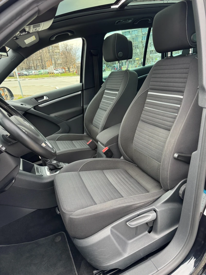 VW Tiguan 2.0TDI::R-LINE::4MOTION::PANO, снимка 7 - Автомобили и джипове - 53260752