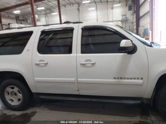 Chevrolet Suburban 1500 LT2, снимка 12 - Автомобили и джипове - 49081286