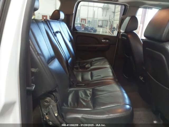 Chevrolet Suburban 1500 LT2, снимка 8 - Автомобили и джипове - 49081286