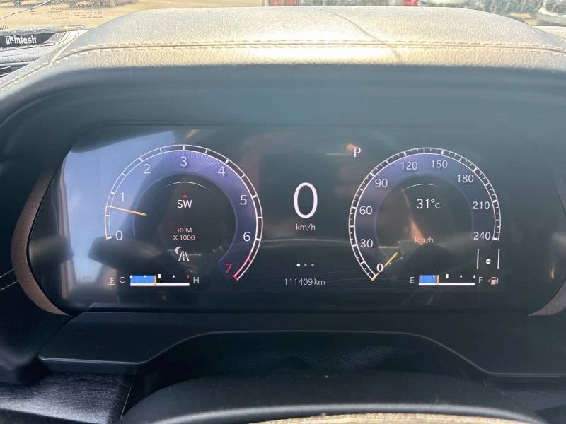 Jeep Grand cherokee * L * Overland * ДИСТРОНИК * 7 МЕСТЕН * ОБДУХВАНЕ*, снимка 9 - Автомобили и джипове - 54841421