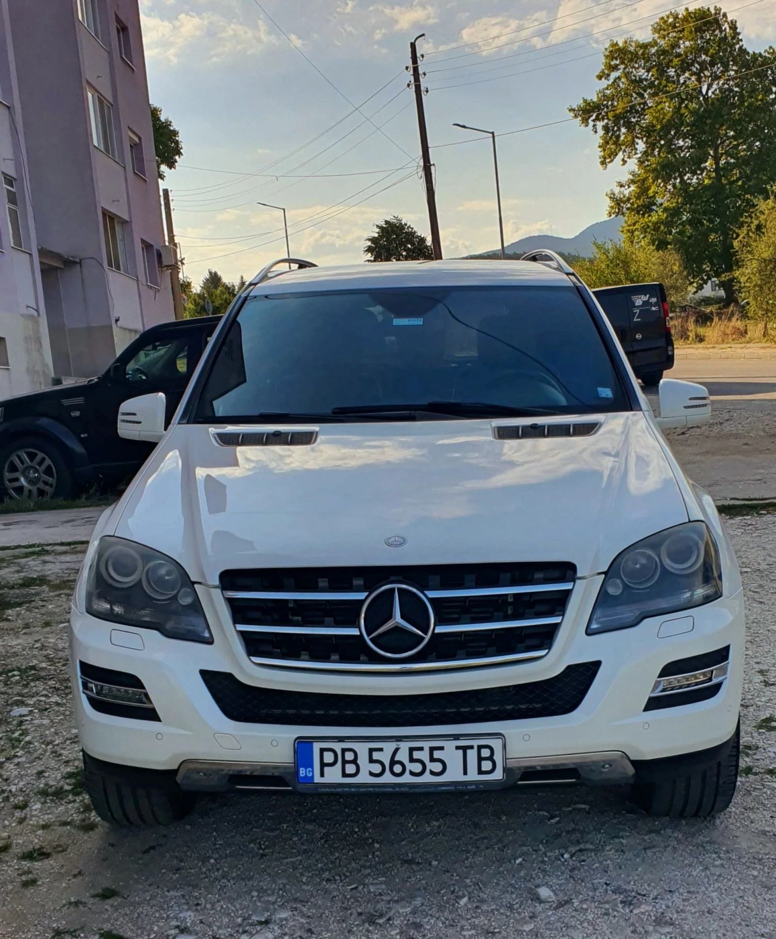 Mercedes-Benz ML 350  - изображение 8