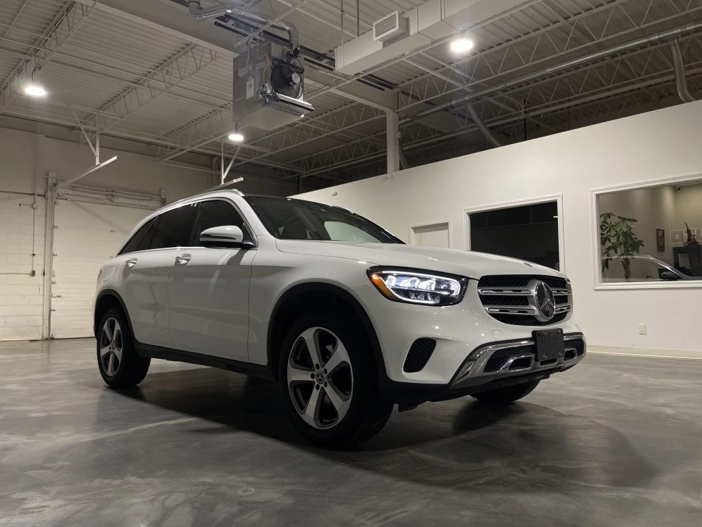 Mercedes-Benz GLC 300 4Matic / PANO / ПОДГРЕВИ, снимка 3 - Автомобили и джипове - 53804446