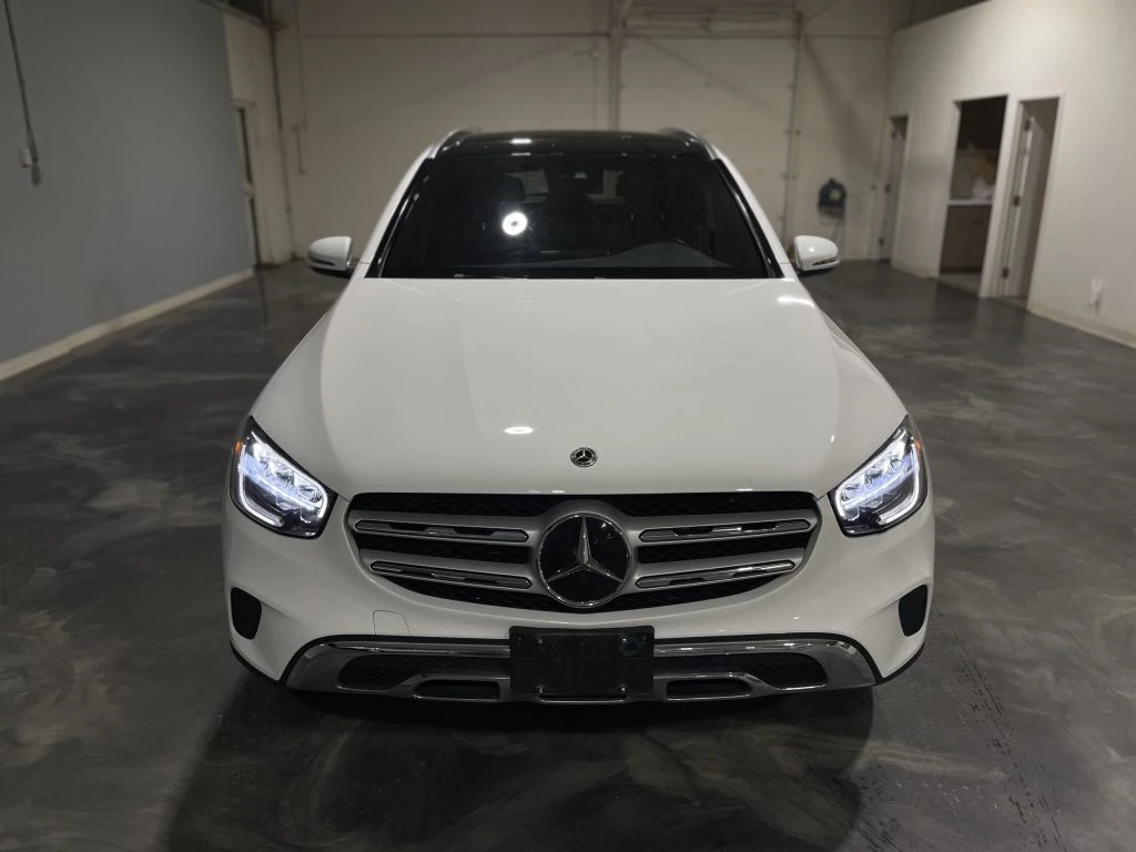 Mercedes-Benz GLC 300 4Matic / PANO / ПОДГРЕВИ, снимка 2 - Автомобили и джипове - 53804446