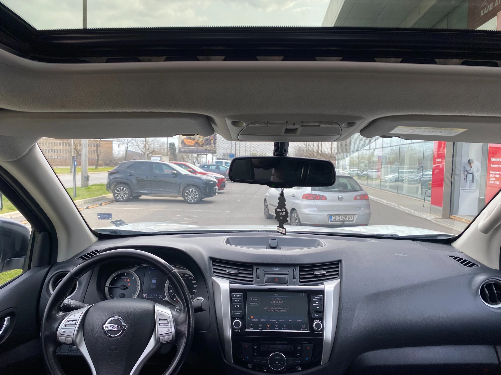 Nissan Navara 2.3 DCI 7AT Tekna, снимка 12 - Автомобили и джипове - 53875204