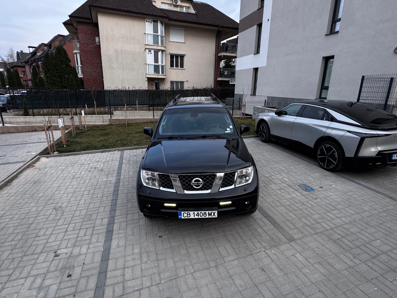 Nissan Pathfinder 2.5D 7 МЕСТА АВТОМАТИК