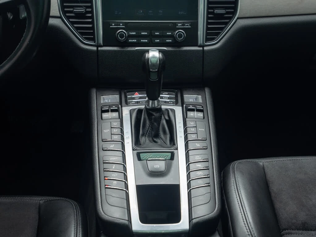 Porsche Macan * АвтоКредит * (ЦЕНА ДО БГ), снимка 16 - Автомобили и джипове - 53976263