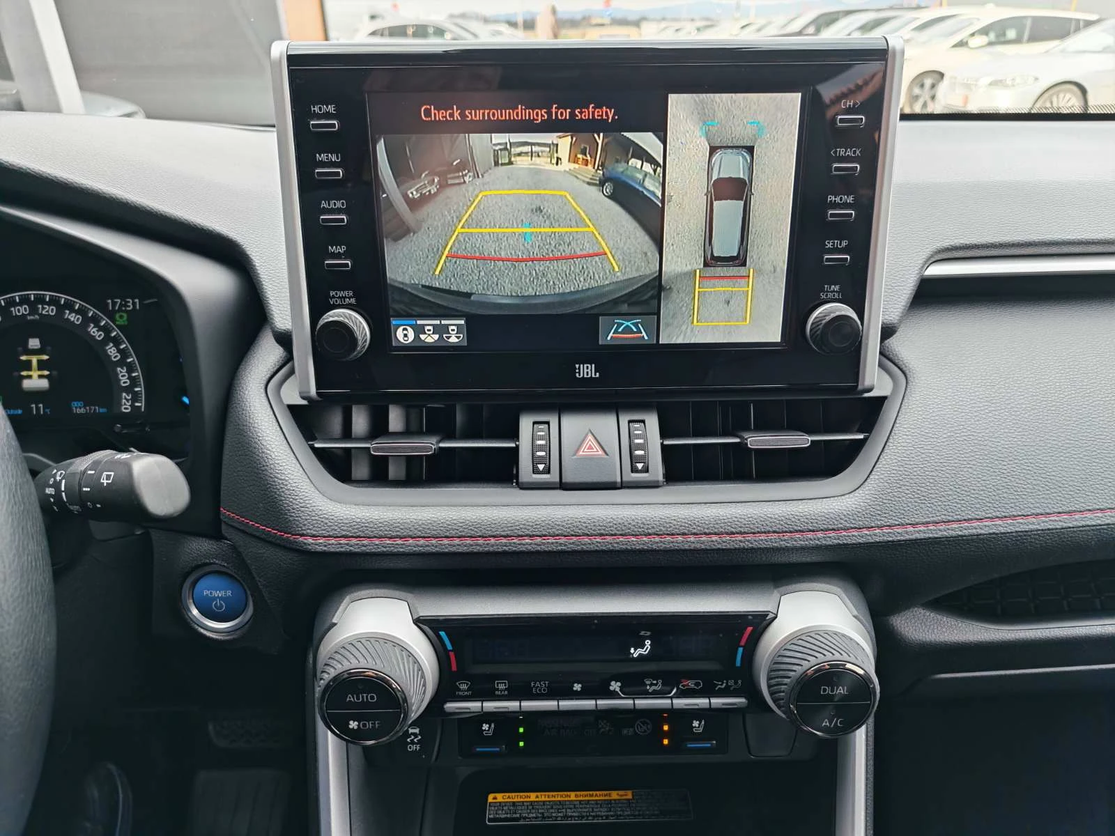 Toyota Rav4 BI-TONE/Панорама/Подгрев/Обдухване/Камера 360/HUD, снимка 15 - Автомобили и джипове - 54178781