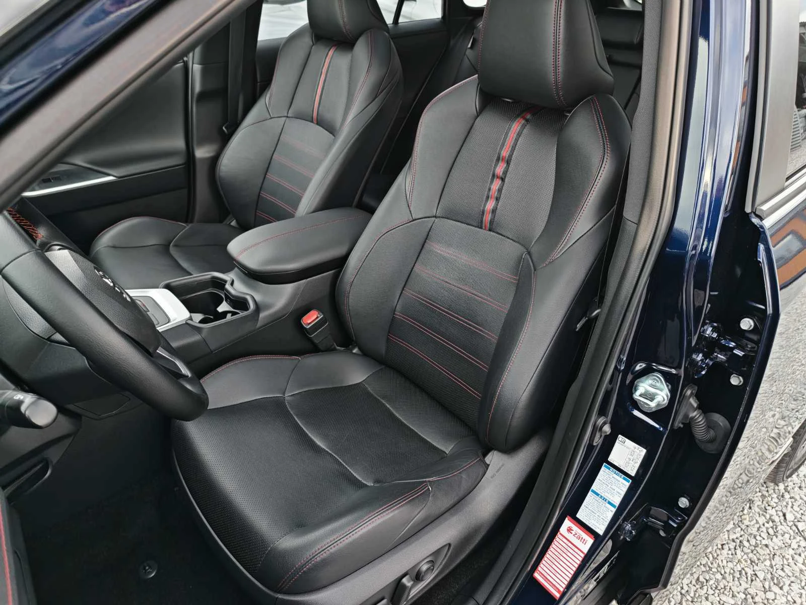 Toyota Rav4 BI-TONE/Панорама/Подгрев/Обдухване/Камера 360/HUD, снимка 11 - Автомобили и джипове - 54178781