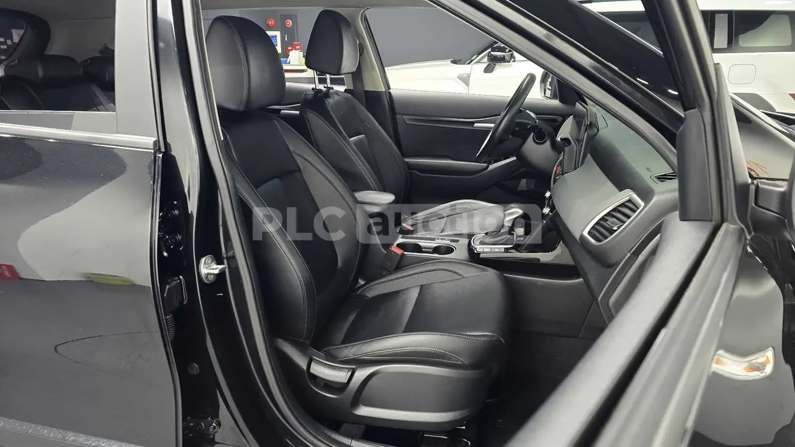 Kia Seltos, снимка 10 - Автомобили и джипове - 54207068