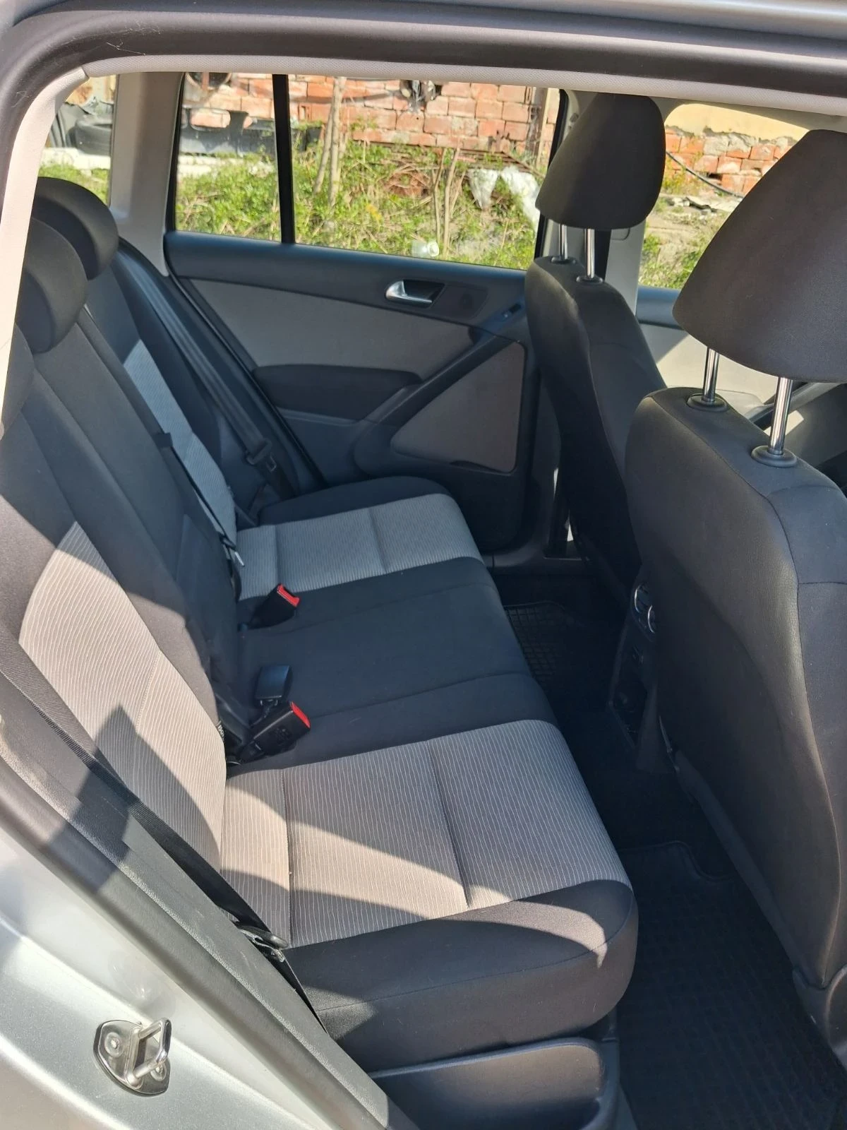VW Tiguan Нов внос 4x4 160 кс, снимка 9 - Автомобили и джипове - 54491047