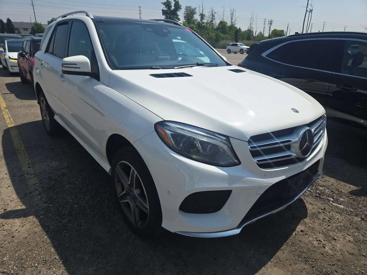 Mercedes-Benz GLE 400 AMG Line * CARFAX * Един собственик * , снимка 2 - Автомобили и джипове - 55128065