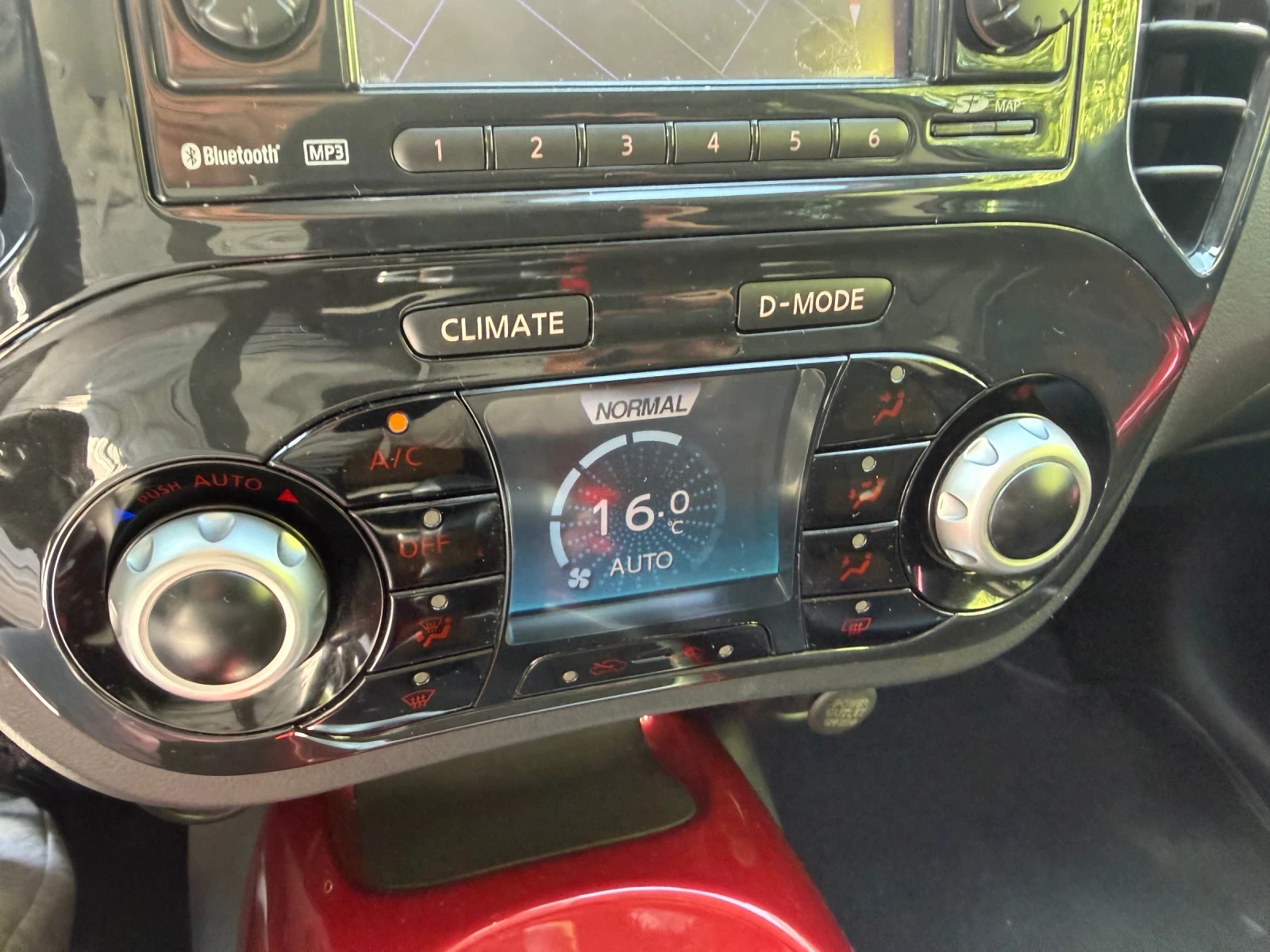 Nissan Juke 1.6I, 117кс, нов внос, автоматик, снимка 15 - Автомобили и джипове - 55484256