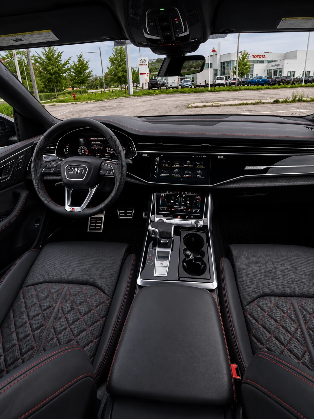 Audi SQ8 V8 / EXCLUSIVE / АВТОКРЕДИТ, снимка 10 - Автомобили и джипове - 55976349