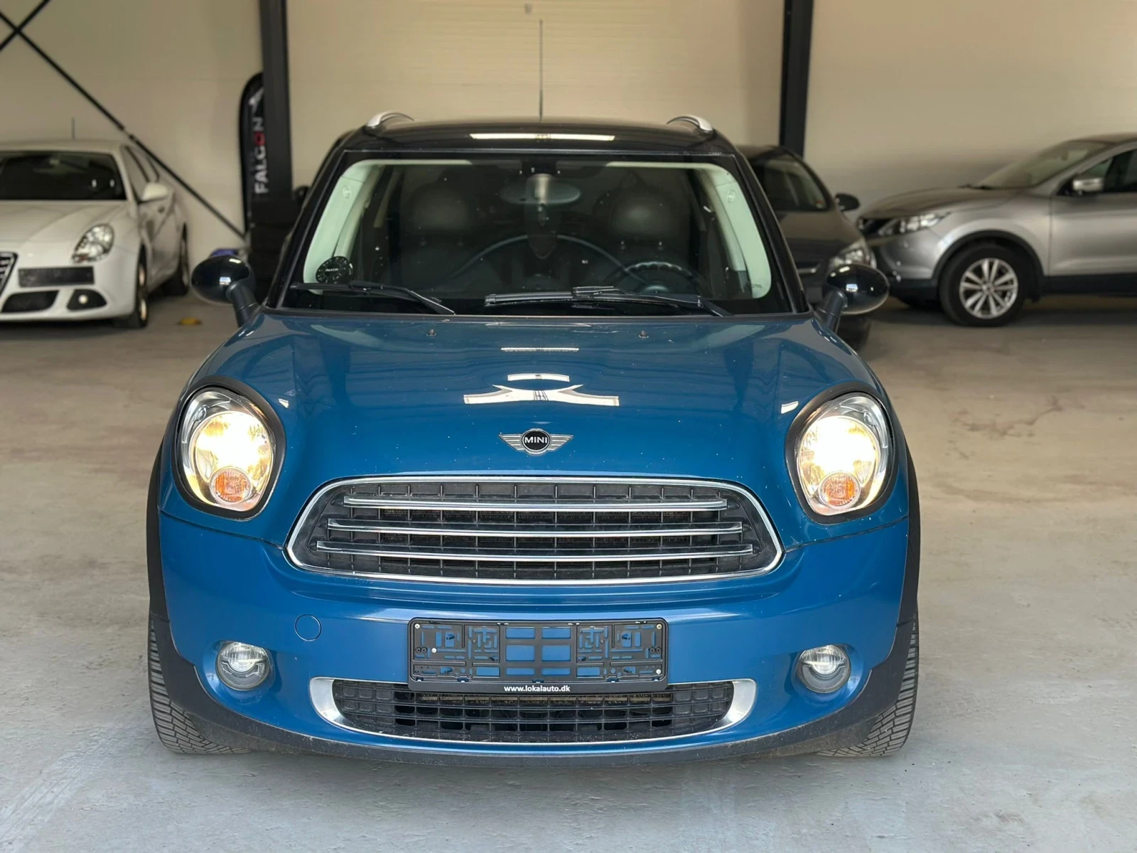 Mini Countryman Cooper D | Топ състояние , снимка 2 - Автомобили и джипове - 56144207