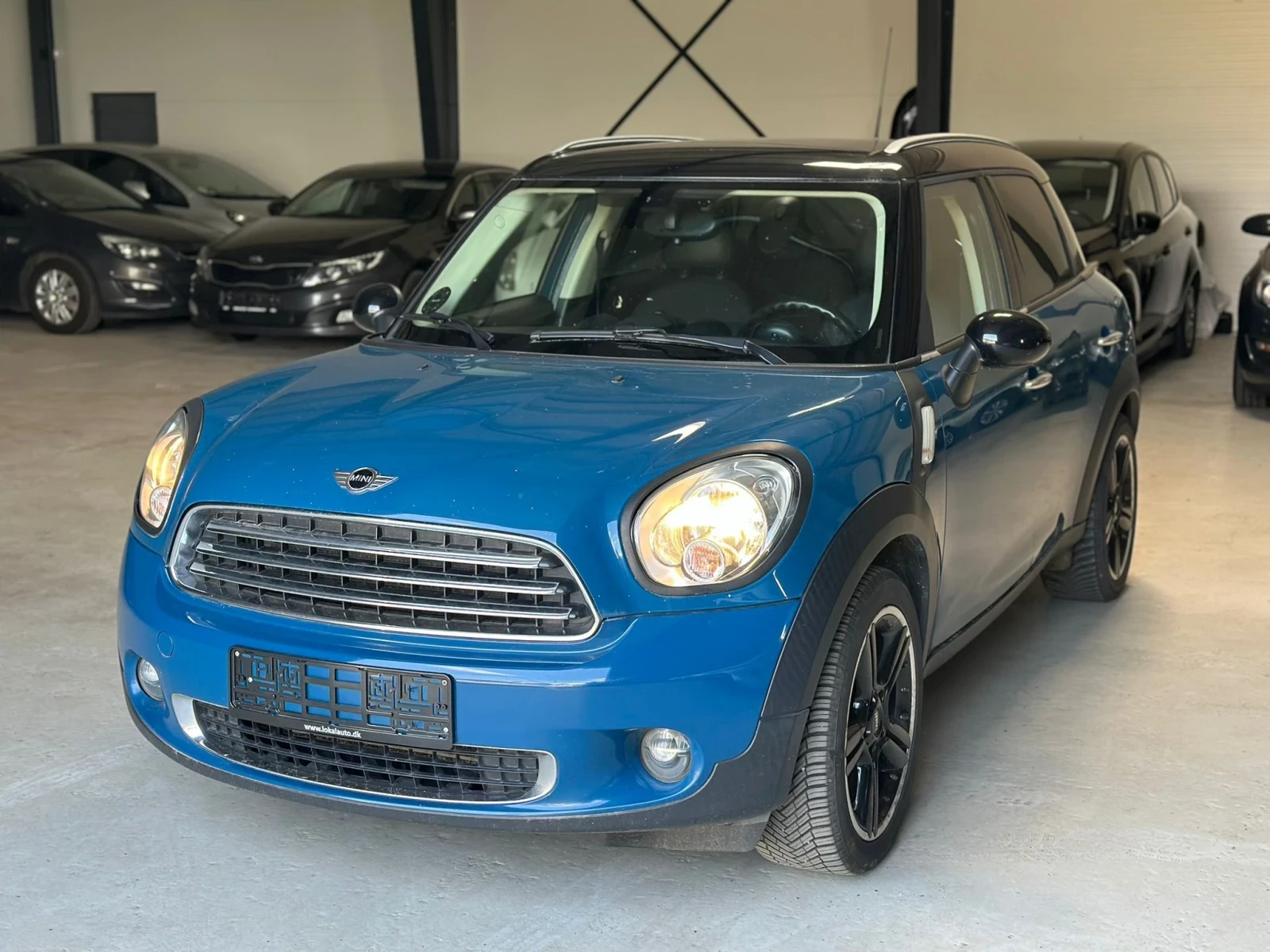 Mini Countryman Cooper D | Топ състояние , снимка 3 - Автомобили и джипове - 56144207
